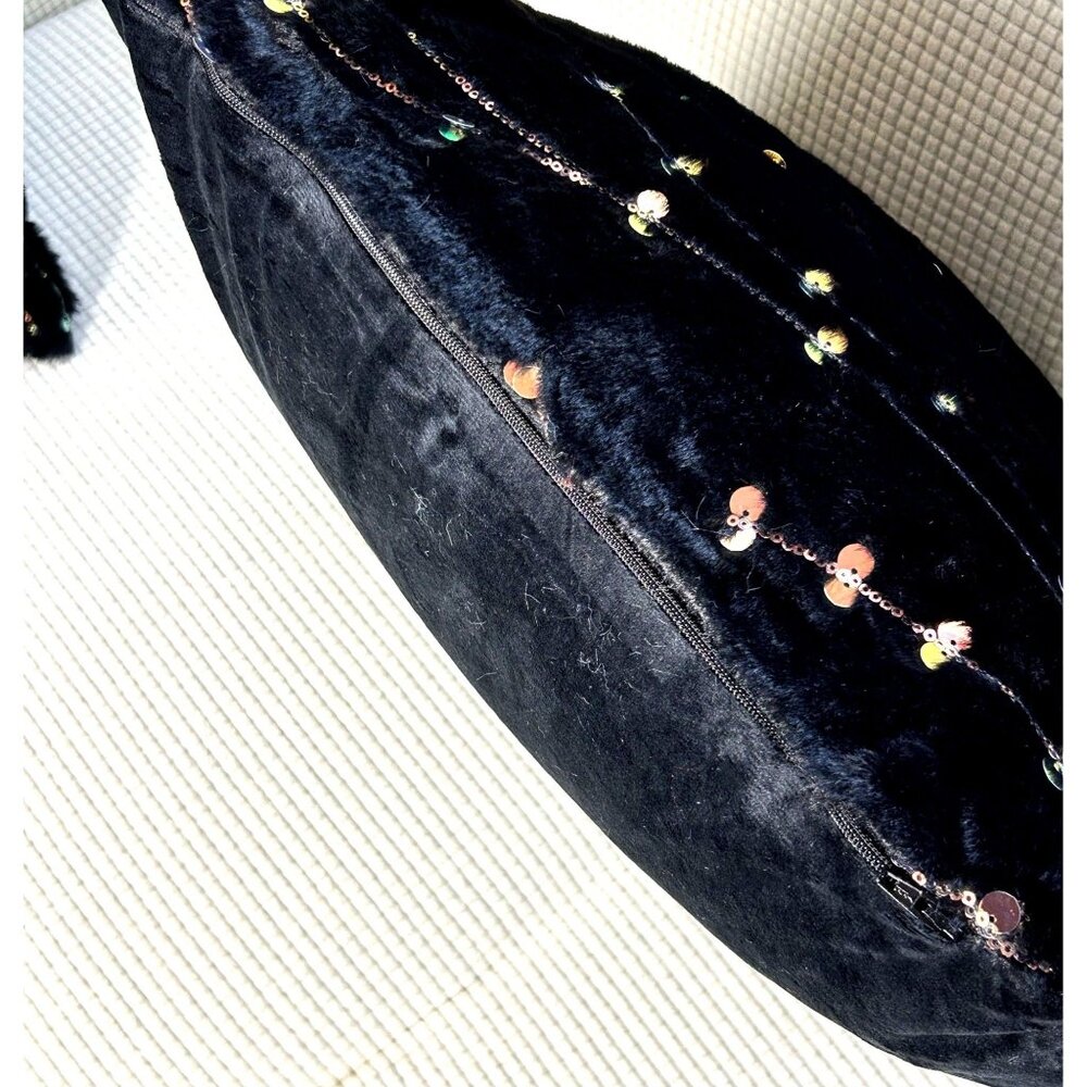 Aviva Stanoff Black w/ Rose Gold Sequin MilkyWay Blanket 2 Pillow set, MSRP $799 - Picture 10 of 13